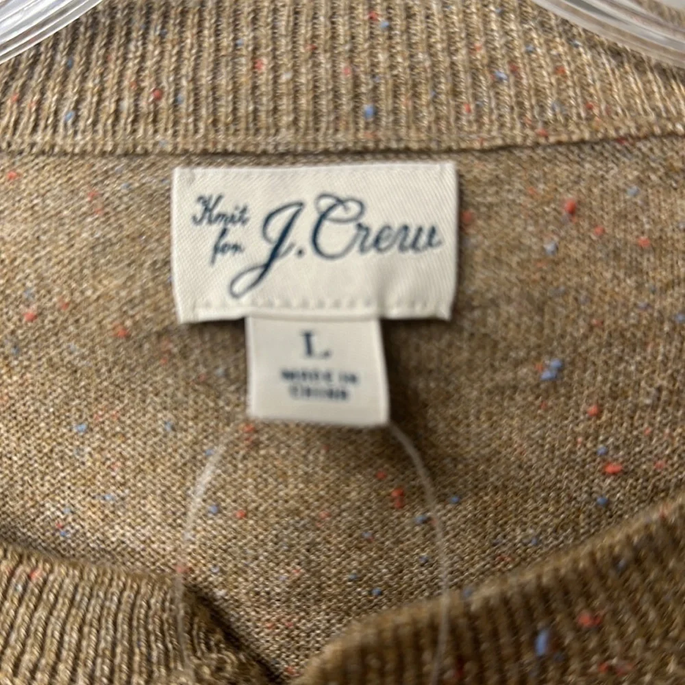 J.Crew knit Tan 3 button sweater size large.NWT